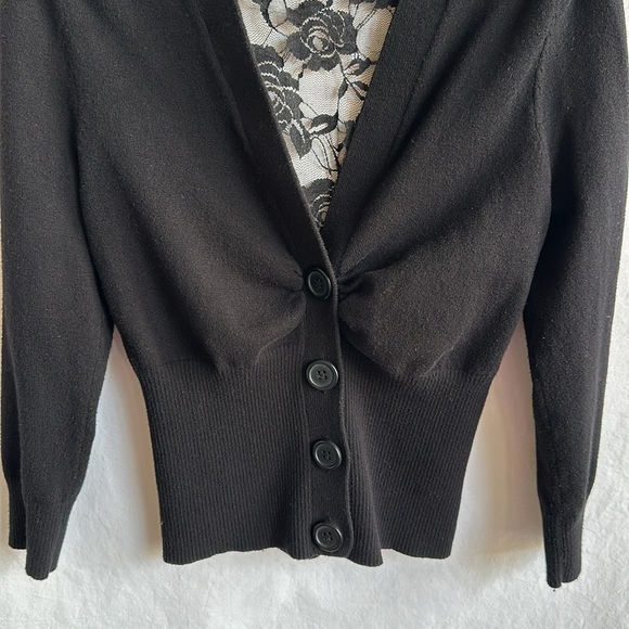 Take Out black V-neck button down cardigan with lace back detail, size S - Picture 3 of 7